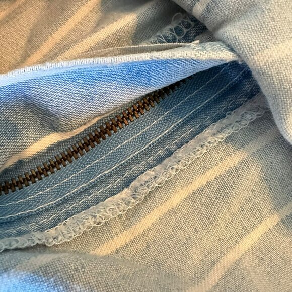 Vintage Wrangler Striped Light Blue Denim Shorts With Pleated Front & Button Clo - Picture 10 of 13